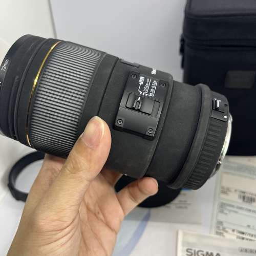 Sigma 150mm F2.8 EX DG OS HSM APO Macro (Canon) (鏡片有雪花)