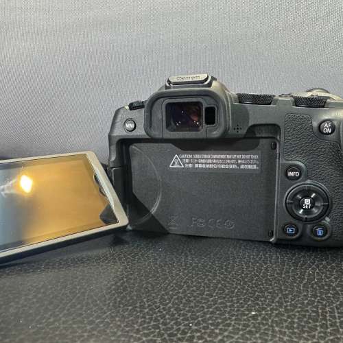新淨小用 Canon EOS R8 Body 淨機身行貨 fullset 有單 已過保
