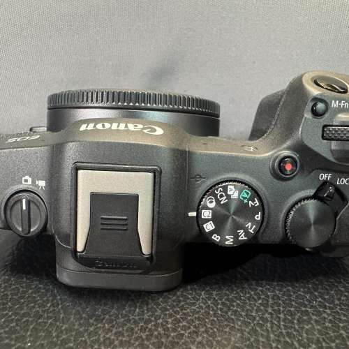 新淨小用 Canon EOS R8 Body 淨機身行貨 fullset 有單 已過保
