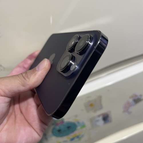 iPhone 14pro 512gb,港行，電池79，跟送原廠手機殼，所有原裝，所有功能正常！不議價...