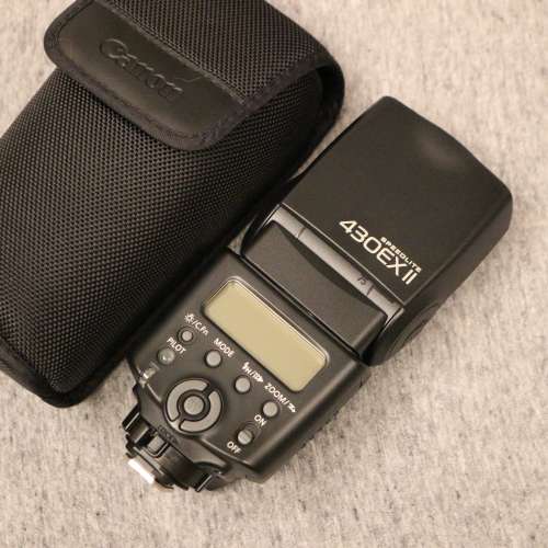 Canon EOS 1300D 全套新淨連原裝閃燈