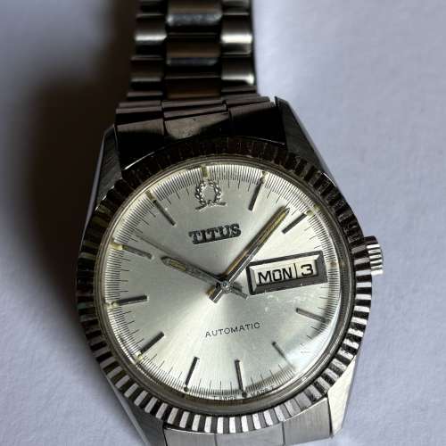 Titus (Solvil & Titus) watch