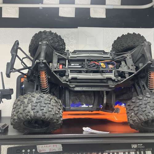 美國X-maxx重型R C四驅車