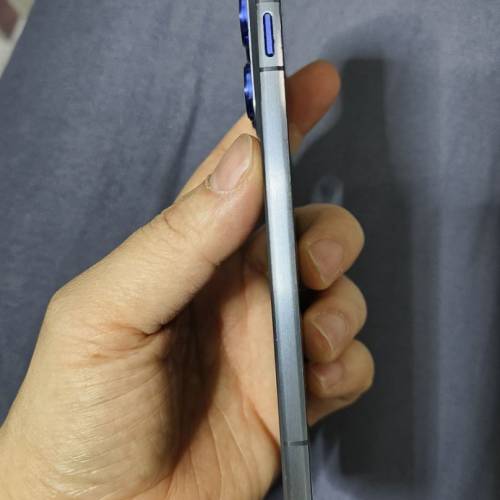 (超薄輕巧手機）Moto X70 Air 5G(12 + 256gb)
