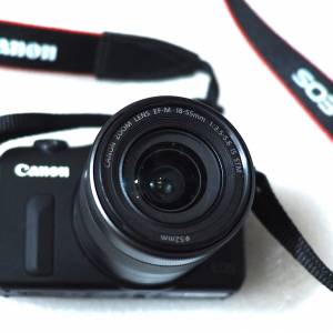 CANON EOS-M DIGITAL CAMERA  +  1855 鏡頭 / 觸屏無反數碼日本製相機