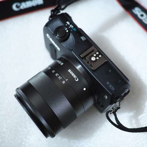 CANON EOS-M DIGITAL CAMERA  +  1855 鏡頭 / 觸屏無反數碼日本製相機