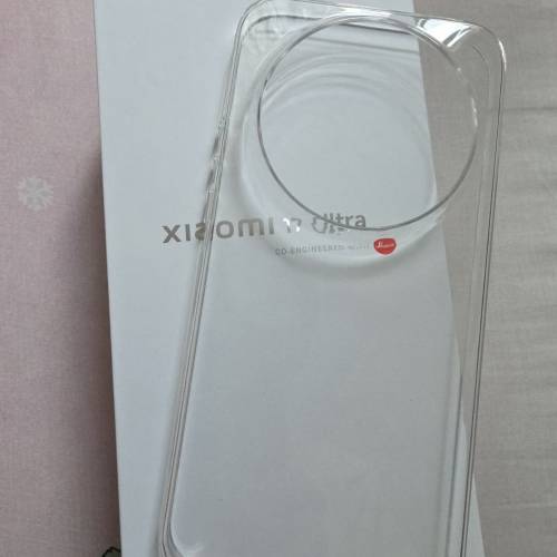 原裝小米17 Ultra配件 一個原裝機套 (跟100watt充電火牛)