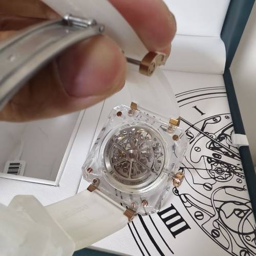 OBLVLO 水晶外殼機械手錶