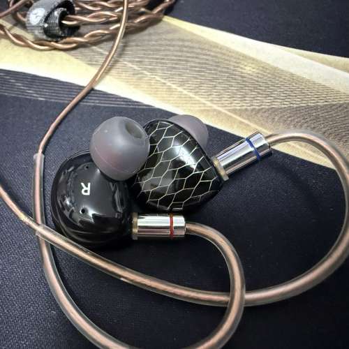 [FS] TINHIFI P1 Max 平板 iem (九成新）