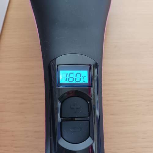 Simply Straight&trade; Heated Ceramic Brush 陶瓷直髮梳