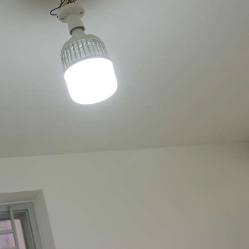 led e27 6500k 白光燈泡.木梯.車仔平賣