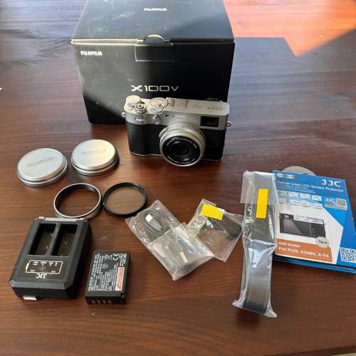 Fujifilm X100V 26.1MP Compact Camera
