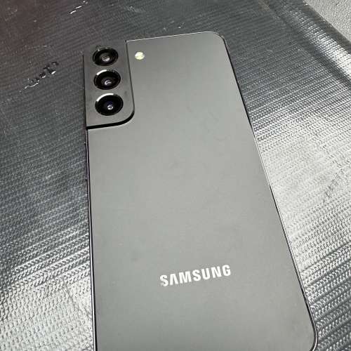 Samsung S22