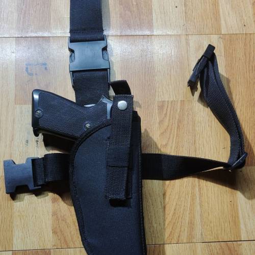 Marui AK47S + 3個彈夾 + 戰術背心