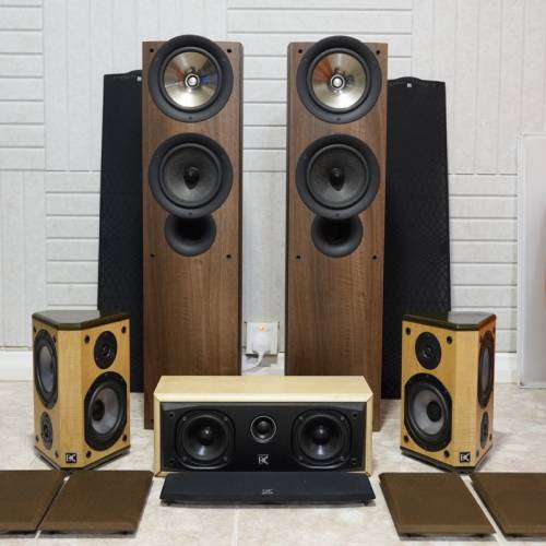 KEF iQ7