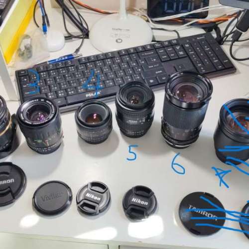 放三支騰龍,二支原廠NIKON AF鏡及一支手動威達VIVITAR變焦鏡共=$3200