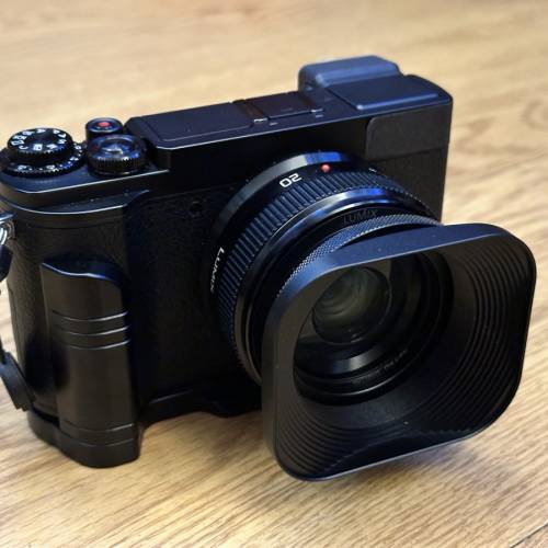 Panasonic Lumix GX9 + 20mm f1.7 II