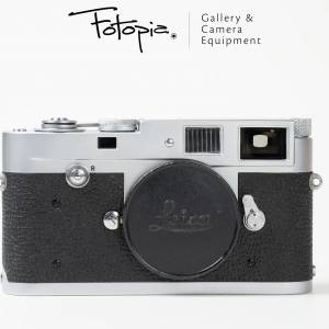 || Leica M2 - Silver / button rewind version, SN: 92xxxx (fully overhauled) ||