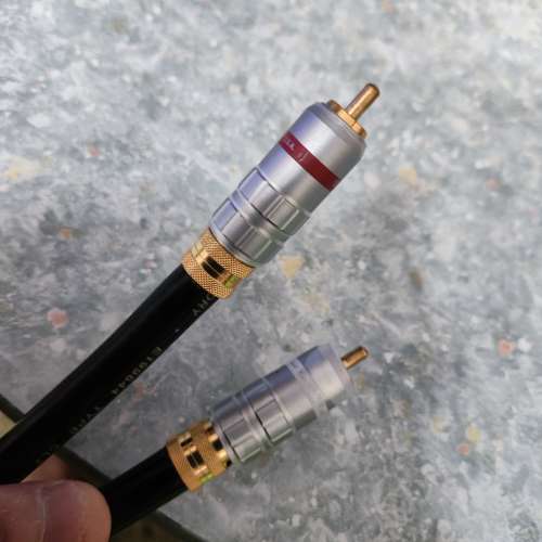 Transparent Audio 雙屏蔽銅軸線 和 Zrkuarp 無氧銅讯號線