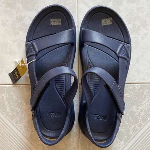 Teva 男裝涼鞋