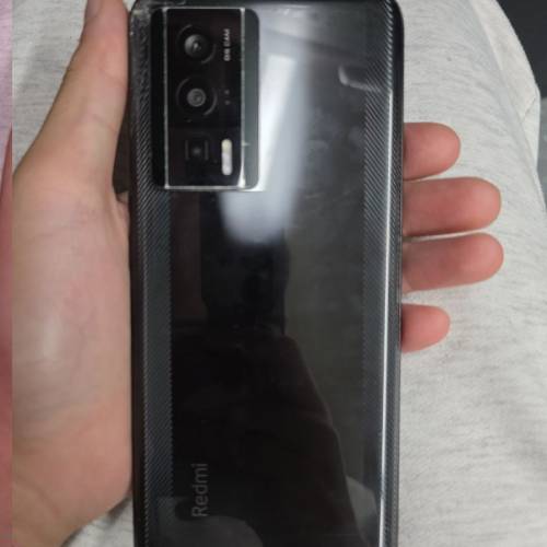Redmi紅米 K60Pro 12+256國行 花機平出屏幕有一细點漏液