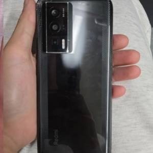 Redmi紅米 K60Pro 12+256國行 花機平出屏幕有一细點漏液