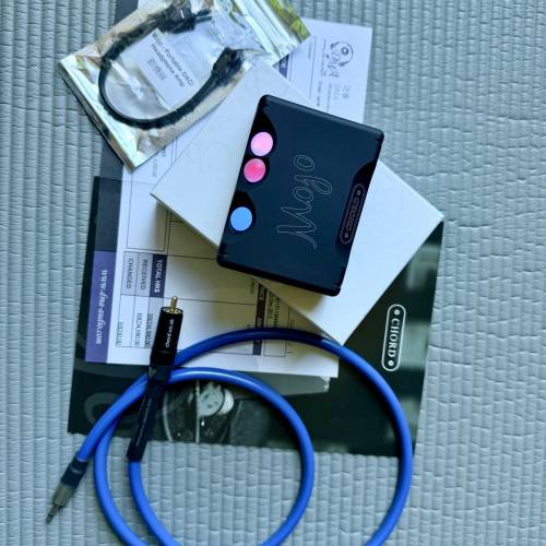 Chord Mojo Portable DAC/Headphone Amp (version 1)