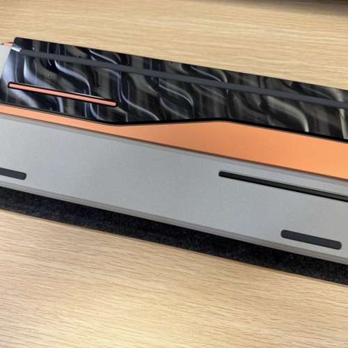 限量版 TB65F keyboard (內置電)