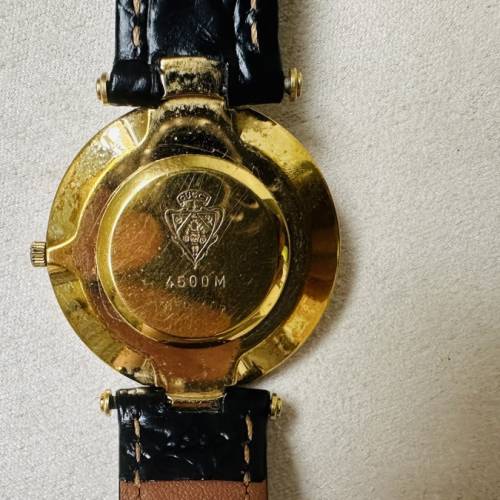 GUCCI 4500M 瑞士製造金鋼錶