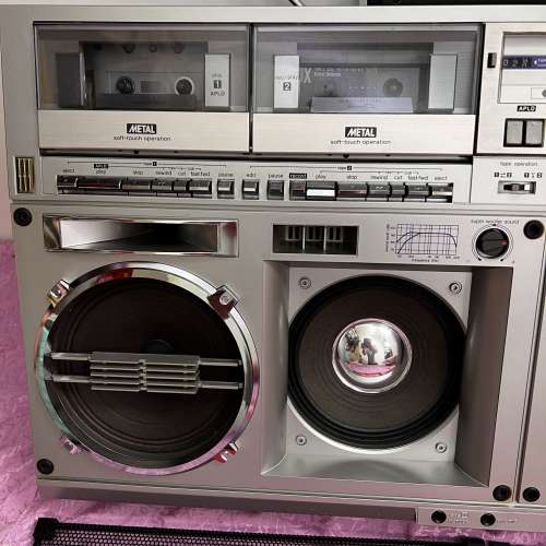 Sharp GF-777Z大型6喇叭.4波段.雙卡式錄音機（有短片睇）