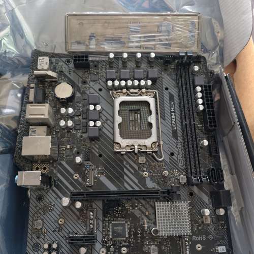 DDR3 4G 鎂光另外有B660M HDV