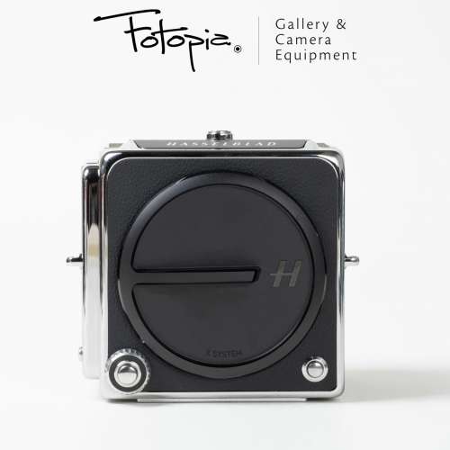 || Hasselblad 907x CFV 100c with extra control grip & optical viewfinder ||
