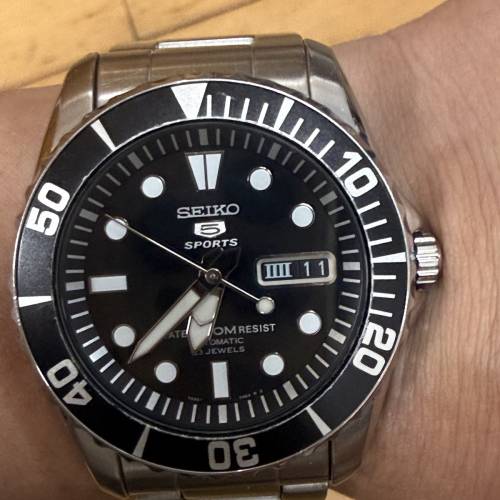 【絕版經典】Seiko 5 Sports SNZF17 精工海膽（黑水鬼造型/自動機械錶）😆 $888