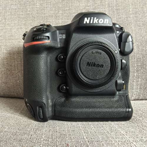 Nikon D5