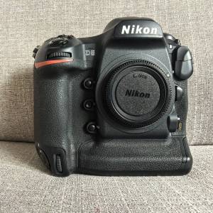 Nikon D5