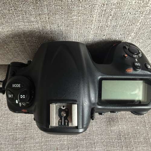 Nikon D5