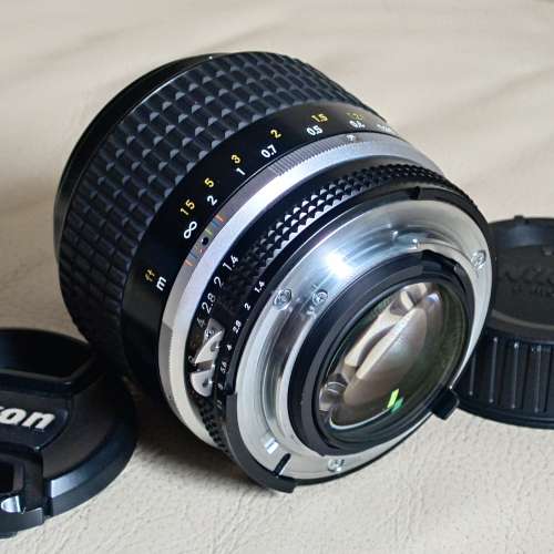 Nikon Ais 35 f/1.4