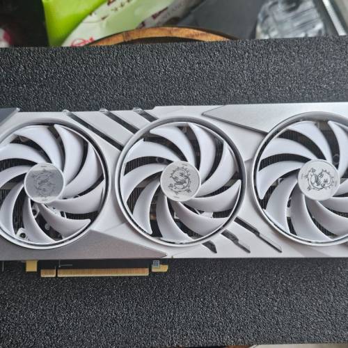 放MSI RTX 4070 Ti SUPER GAMING X SLIM WHITE 白 有單有保