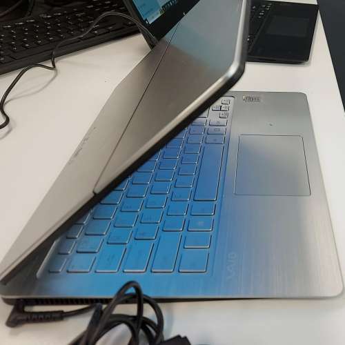 Sony SVF13N27PGS VAIO Fit 13A (Silver) 混合式（二合一平板筆電）觸控式感應螢幕