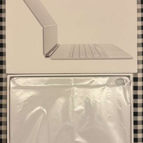 Apple iPad Air Magic Keyboard 11吋 白色 行貨 95%新 非常新淨和少用 蘋果專門店...