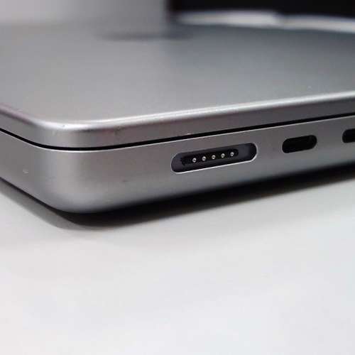 Apple MacBook Pro M1 Pro 2021 14吋 16GB ram 512GB rom