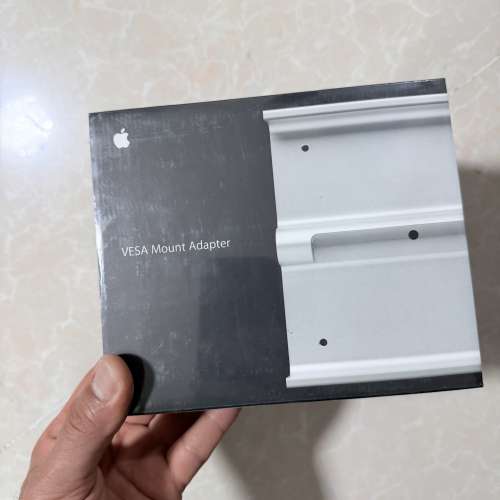 Apple Studio Display Vesa Mount adapter