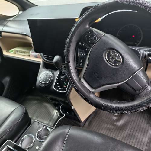 Toyota Noah 80