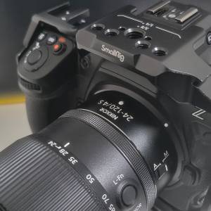 Nikon Z8 連專用套籠SmallRig +鏡頭 Z 24-120 F/4