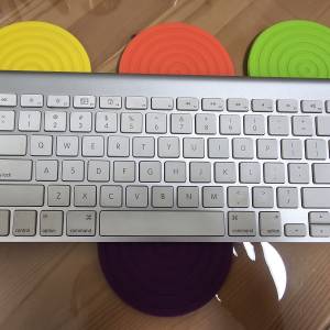 * 蘋果 * 藍牙 * Key-board *