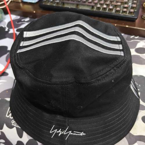 Y-3 MERCEDES-AMG PETRONAS FORMULA 1 TEAM BUCKET Hat，可議，大刀勿擾