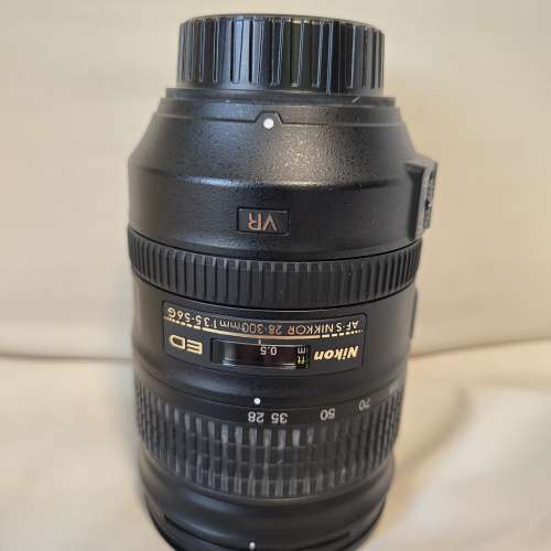 Nikon AF-S 28-300 VR