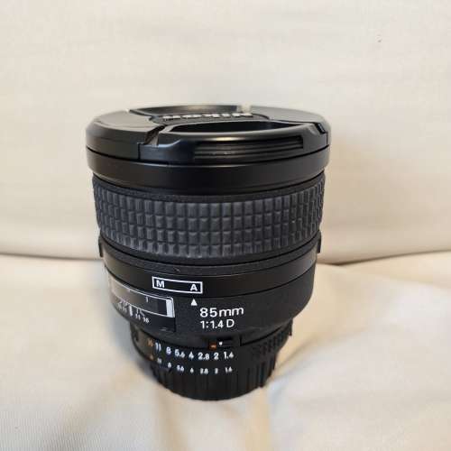 Nikon AF 85mm F1.4D