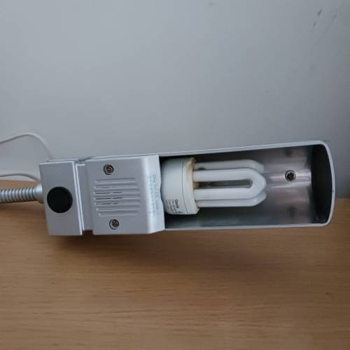 PHILIPS Advantez' Desk Light (table lamp) 飛利浦星宇枱燈