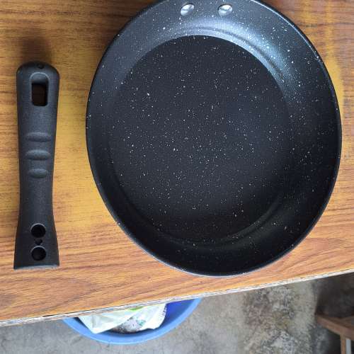 全新26cm煎pan